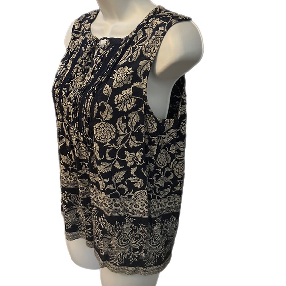 Lucky Brand top - Picture 3 of 7